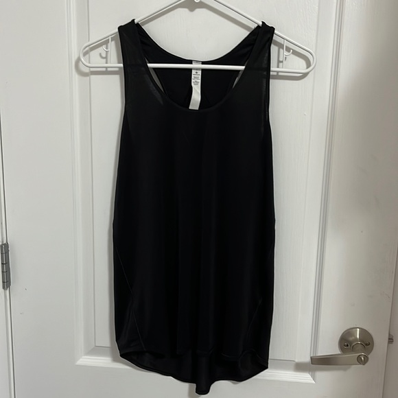 Lululemon Tank - Picture 1 of 7